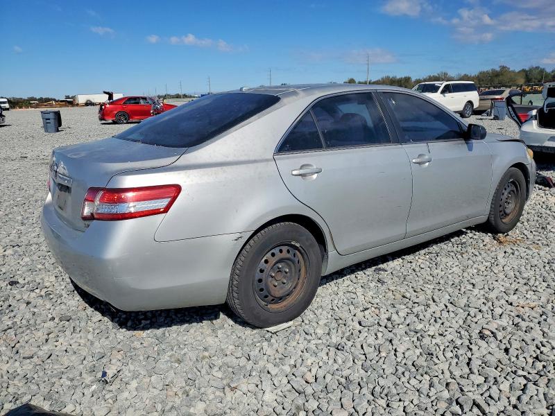 Photo 3 from auction – 2011 TOYOTA CAMRY with VIN 4T1BF3EK1BU717078
