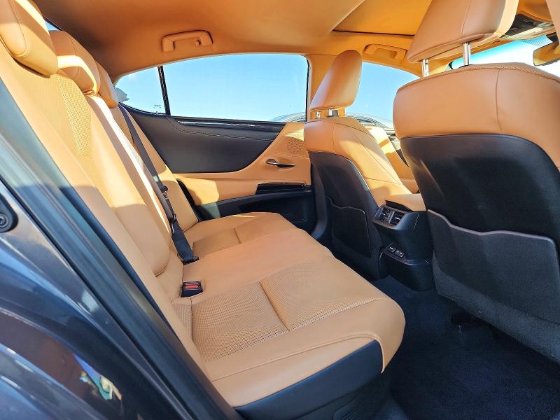 Photo 10 from auction – 2022 LEXUS ES 300H BA with VIN 58ACA1C15NU022469