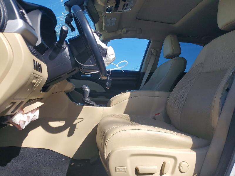 Photo 7 from auction – 2017 TOYOTA HIGHLANDER with VIN 5TDYZRFH1HS215292