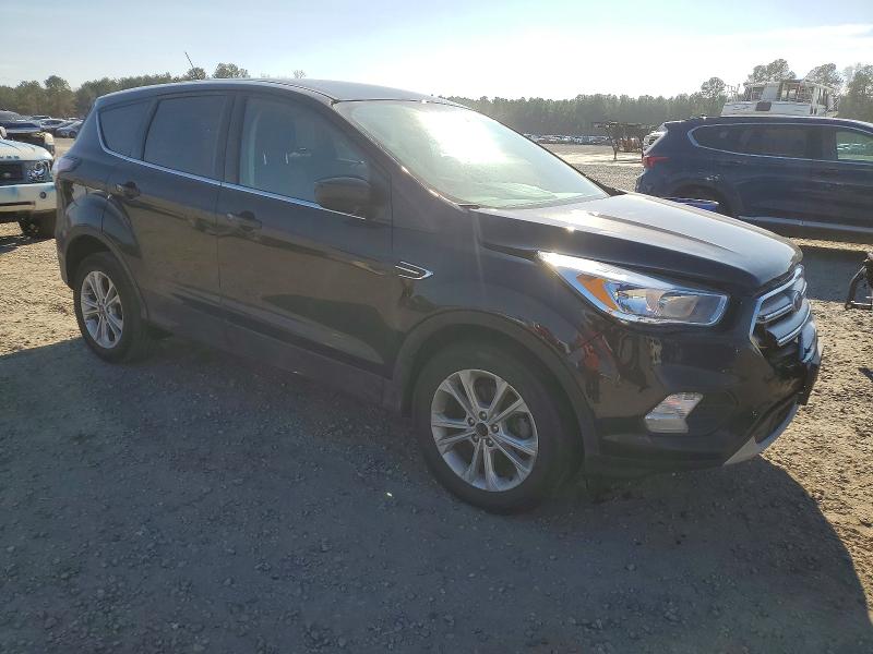 Photo 4 from auction – 2019 FORD ESCAPE SE with VIN 1FMCU0GD2KUA60282