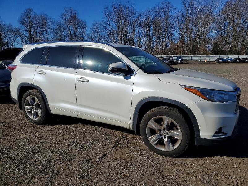 Photo 4 from auction – 2015 TOYOTA HIGHLANDER with VIN 5TDDKRFH1FS098667