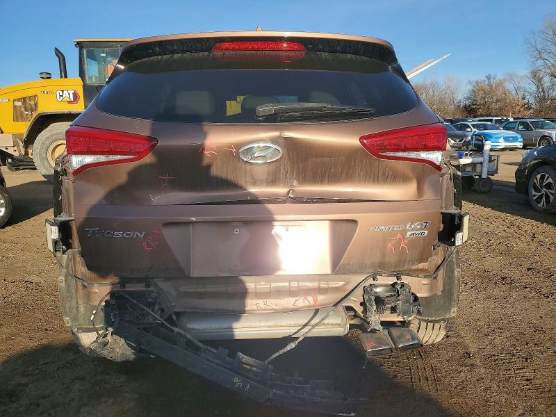 Photo 6 from auction – 2017 HYUNDAI TUCSON LIM with VIN KM8J3CA25HU448568