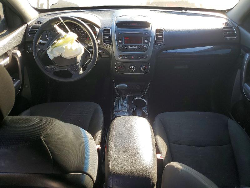 Photo 8 from auction – 2014 KIA SORENTO LX with VIN 5XYKT3A65EG426014