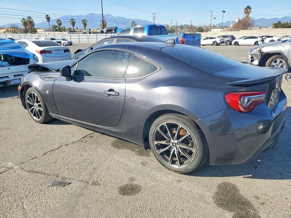 Photo 2 from auction – 2017 TOYOTA 86 with VIN JF1ZNAA19H8711012