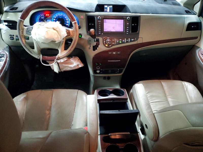 Photo 8 from auction – 2011 TOYOTA SIENNA XLE with VIN 5TDDK3DC4BS006577