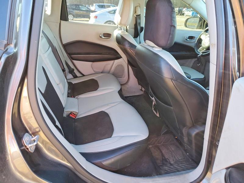 Photo 11 from auction – 2017 JEEP COMPASS LA with VIN 3C4NJDBB5HT635853