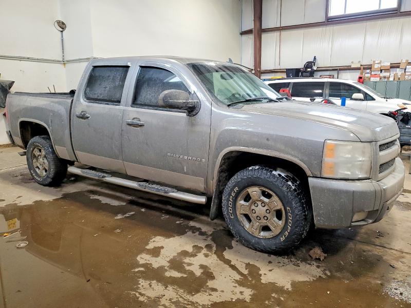 Zdjęcie 4 z aukcji – 2007 CHEVROLET SILVERADO z VIN 2GCEK13C271652516