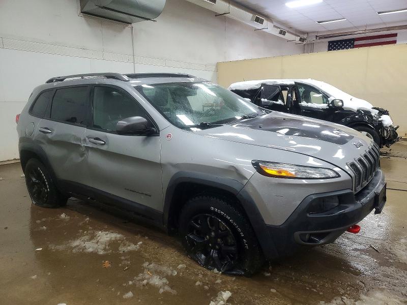 Photo 4 from auction – 2016 JEEP CHEROKEE with VIN 1C4PJMBS3GW144358