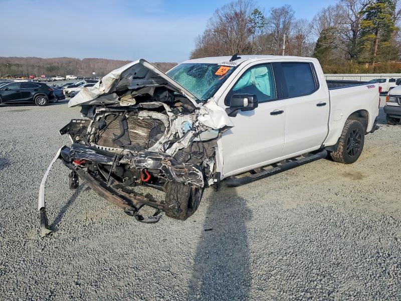 CHEVROLET SILVERADO 2022 with VIN 3GCUDFED2NG589284 - Photo from auction