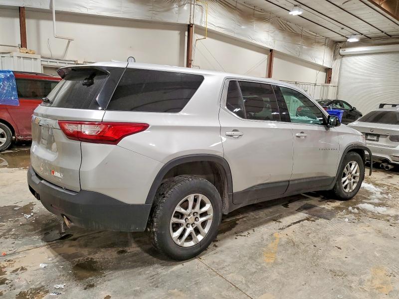 Photo 3 from auction – 2019 CHEVROLET TRAVERSE L with VIN 1GNERFKWXKJ117959