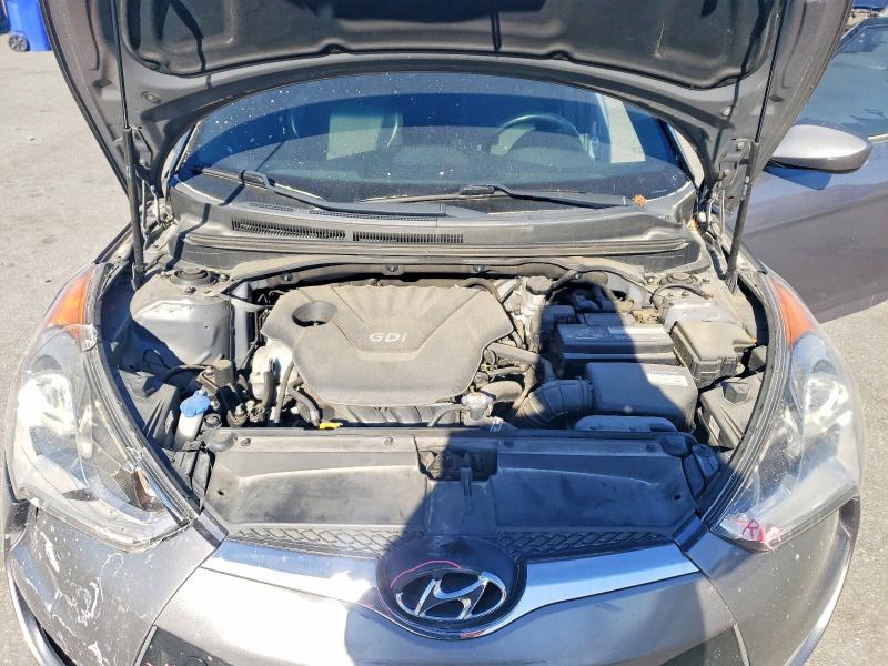 Photo 11 from auction – 2016 HYUNDAI VELOSTER with VIN KMHTC6AD5GU274768