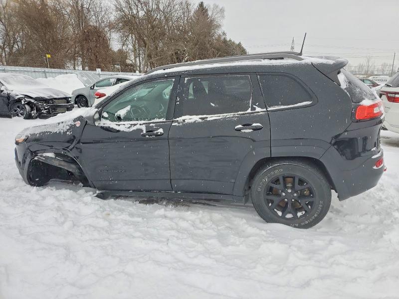 Photo 2 from auction – 2016 JEEP CHEROKEEE with VIN 1C4PJMBS4GW349669