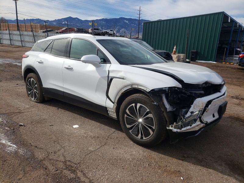 Photo 4 from auction – 2024 CHEVROLET BLAZER with VIN 3GNKDBRJ3RS200355