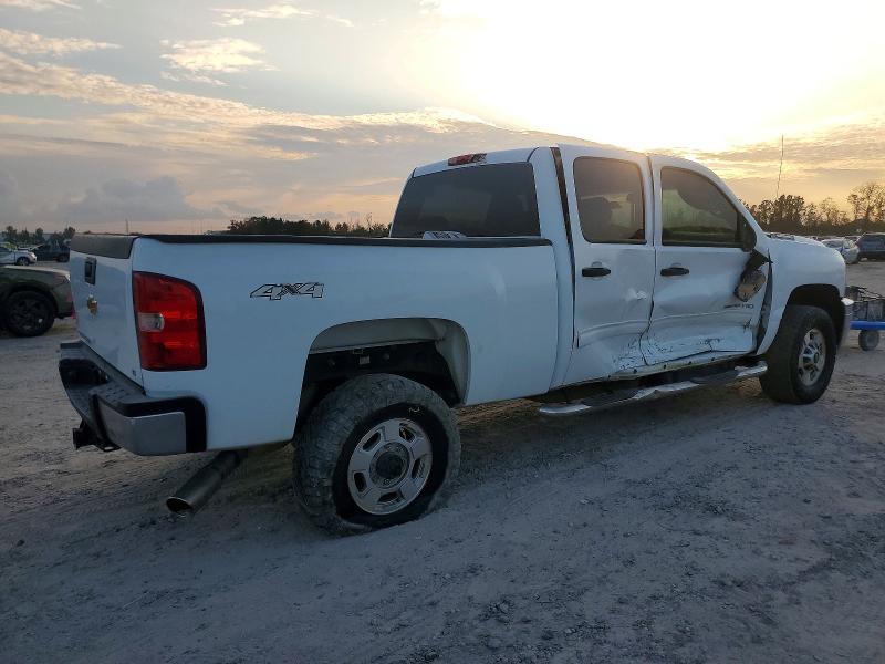 Photo 3 from auction – 2014 CHEVROLET SILVERADO with VIN 1GC1KXE81EF165615