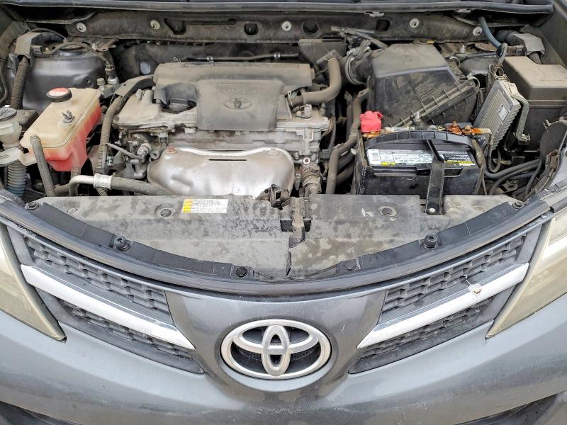 Photo 12 from auction – 2015 TOYOTA RAV4 LE with VIN JTMZFREV1FD070087