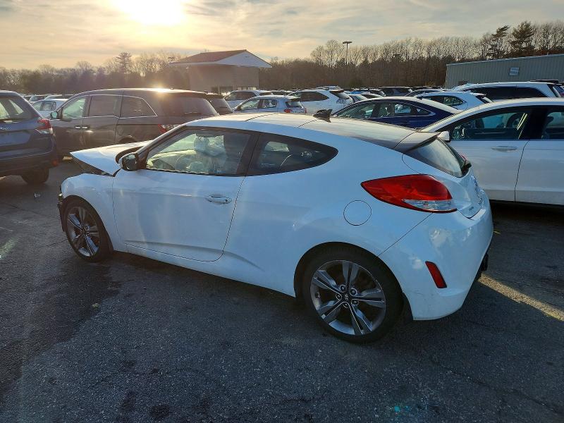Photo 2 from auction – 2016 HYUNDAI VELOSTER with VIN KMHTC6AD8GU267507