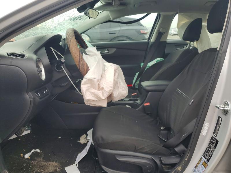 Photo 7 from auction – 2019 KIA FORTE FE with VIN 3KPF24AD7KE138870