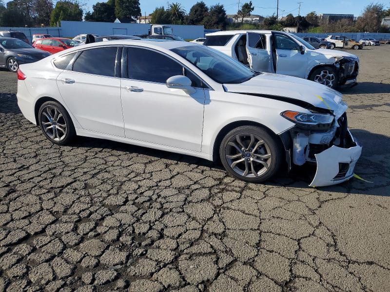 Photo 4 from auction – 2019 FORD FUSION with VIN 3FA6P0CD7KR139846