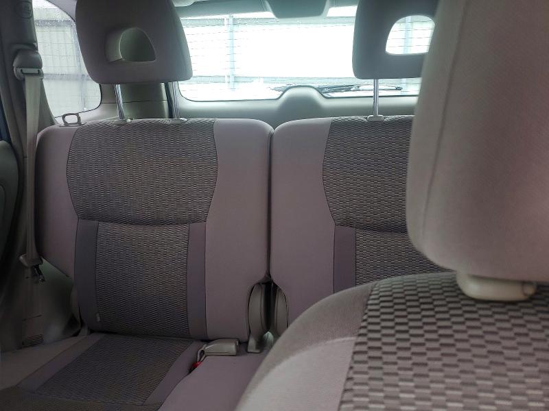 Photo 10 from auction – 2005 TOYOTA RAV4 with VIN JTEHD20V350054880