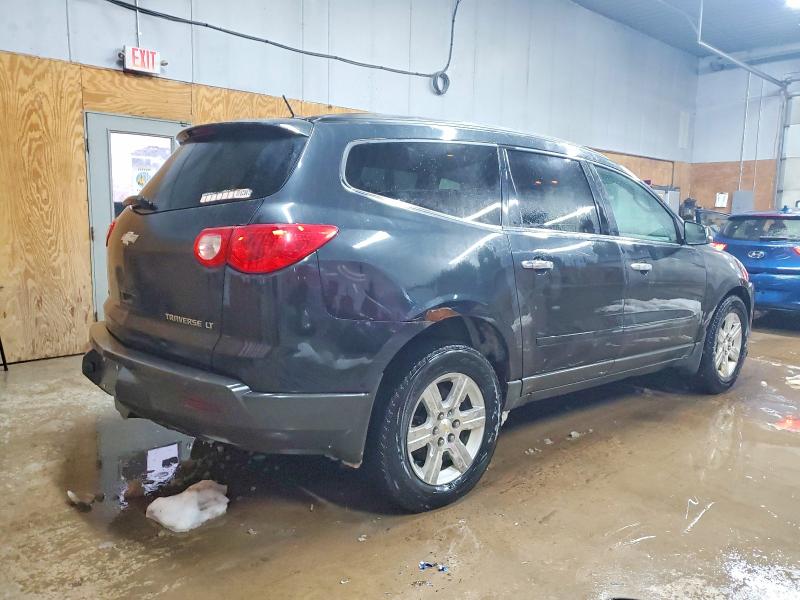 Photo 3 from auction – 2010 CHEVROLET TRAVERSE L with VIN 1GNLVFEDXAJ206071