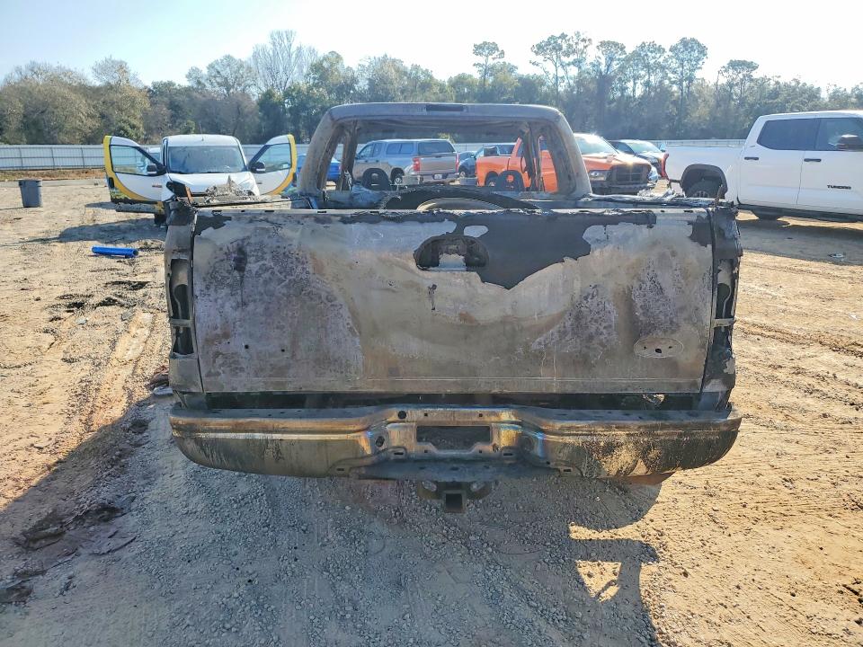 Photo 6 from auction – 2000 FORD F250 with VIN 1FTNX21F1YED35752