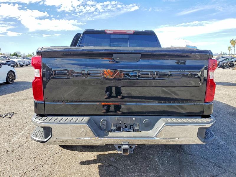 Photo 6 from auction – 2019 CHEVROLET SILVERADO with VIN 3GCPWCED8KG258775