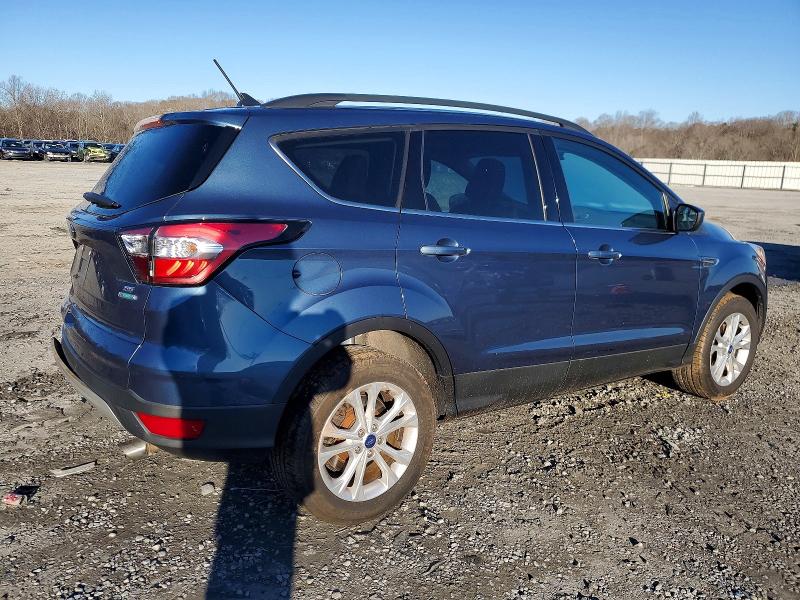 Photo 3 from auction – 2018 FORD ESCAPE with VIN 1FMCU0GD3JUA50701