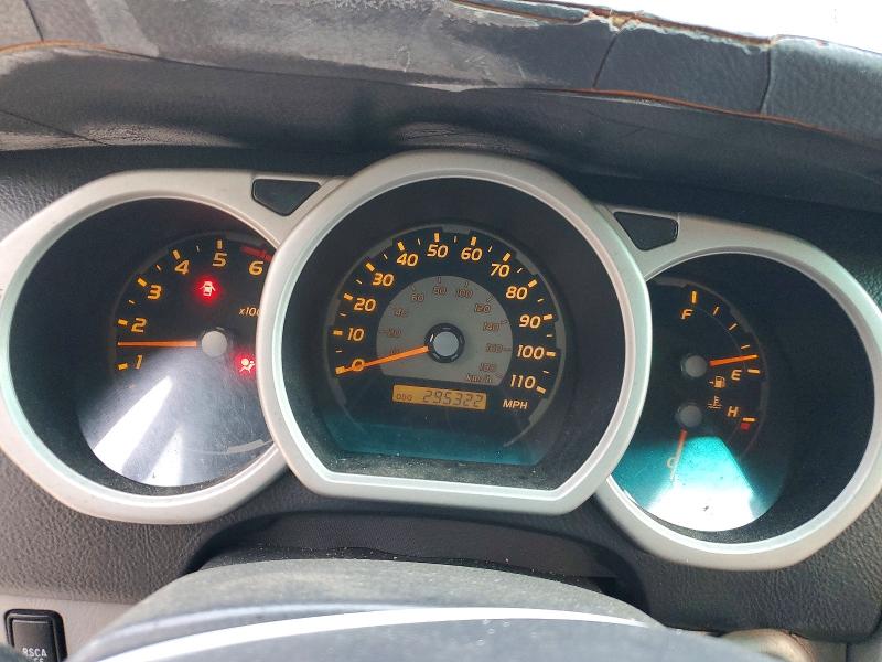 Photo 9 from auction – 2004 TOYOTA 4RUNNER SR with VIN JTEZU14R840033596