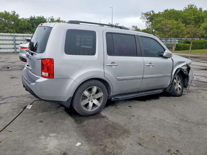 Photo 3 from auction – 2015 HONDA PILOT with VIN 5FNYF3H99FB003883