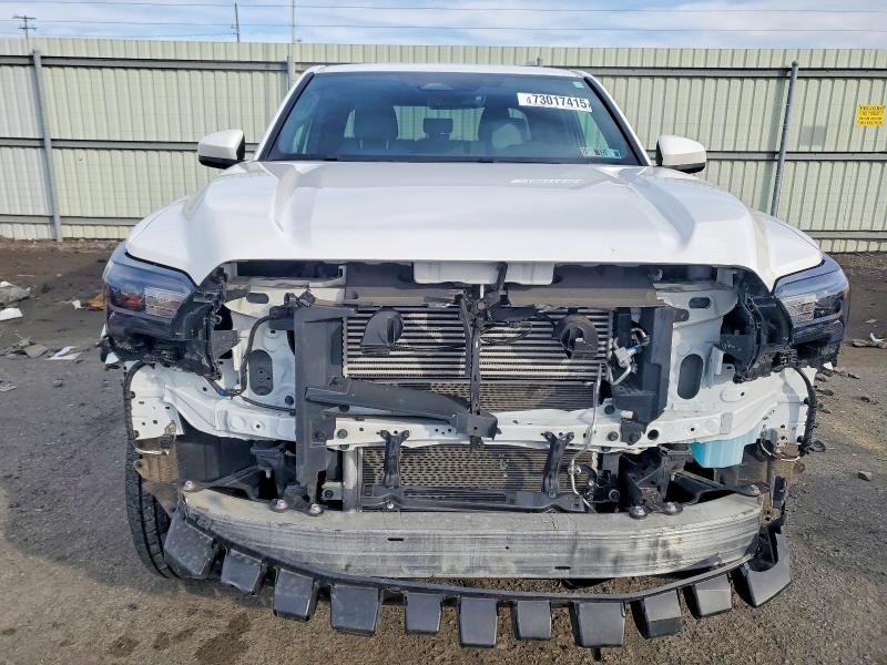 Photo 5 from auction – 2024 TOYOTA TACOMA with VIN 3TMLB5JN8RM039413