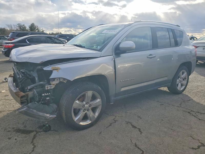 JEEP COMPASS LI 2015 with VIN 1C4NJDCBXFD324713 - Photo from auction