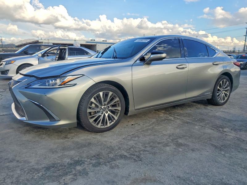 LEXUS ES 300H 2020 with VIN 58AD21B11LU011145 - Photo from auction