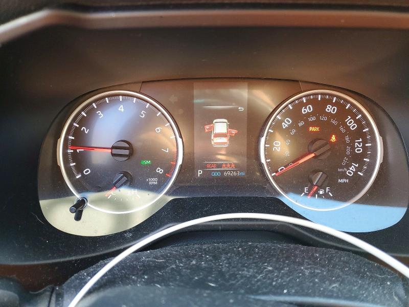 Photo 9 from auction – 2019 TOYOTA RAV4 with VIN 2T3P1RFV6KC052087