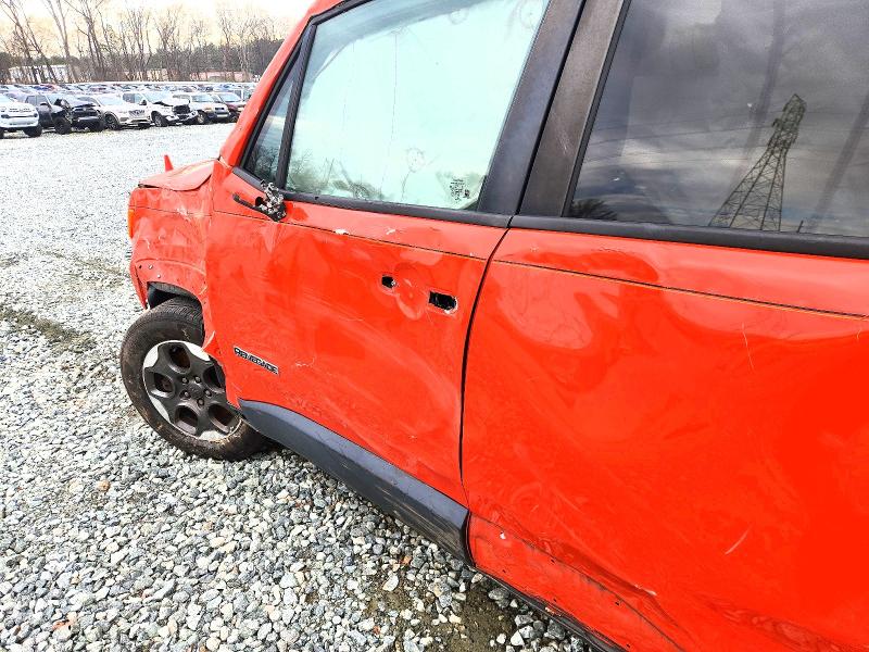 Photo 9 from auction – 2017 JEEP RENEGADE with VIN ZACCJBAB9HPF59297