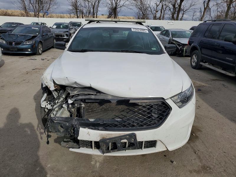 Photo 5 from auction – 2016 FORD TAURUS with VIN 1FAHP2L82GG123009