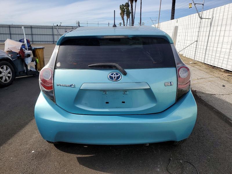 Photo 6 from auction – 2014 TOYOTA PRIUS C with VIN JTDKDTB33E1084032