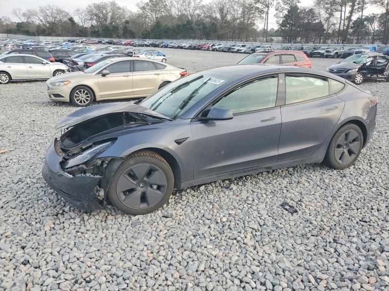 TESLA MODEL 3 2022 with VIN 5YJ3E1EB3NF249321 - Photo from auction