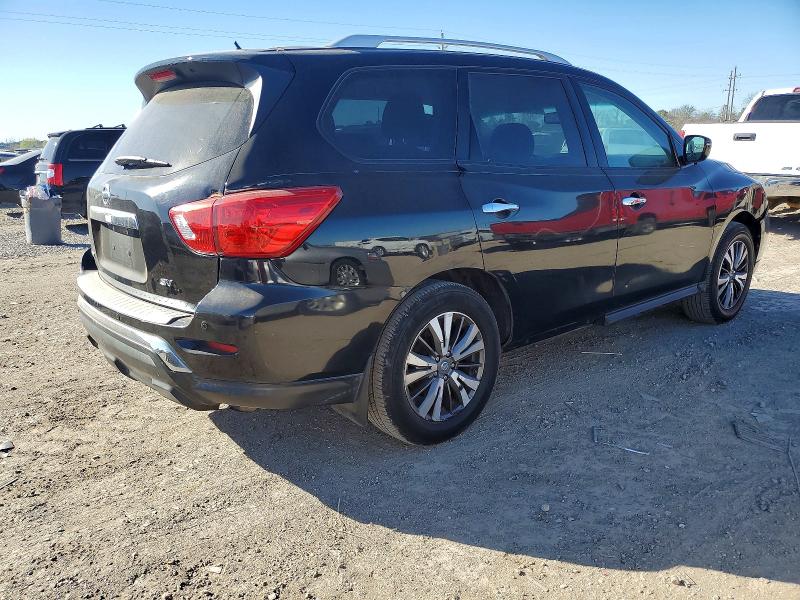Photo 3 from auction – 2017 NISSAN PATHFINDER with VIN 5N1DR2MN3HC694522