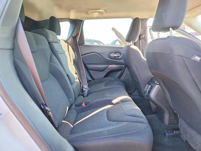 Photo 11 from auction – 2019 JEEP CHEROKEE with VIN 1C4PJMCB2KD289135