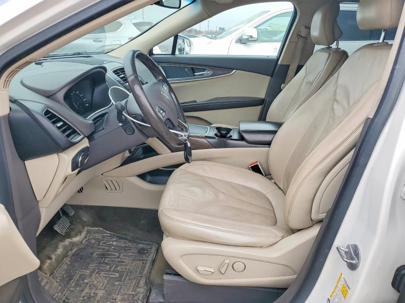 Photo 7 from auction – 2016 LINCOLN MKX SELECT with VIN 2LMTJ6KR3GBL67251