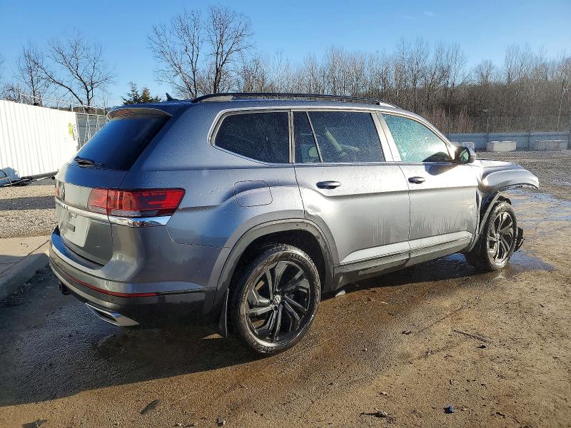 Photo 3 from auction – 2023 VOLKSWAGEN ATLAS with VIN 1V2JR2CAXPC519042