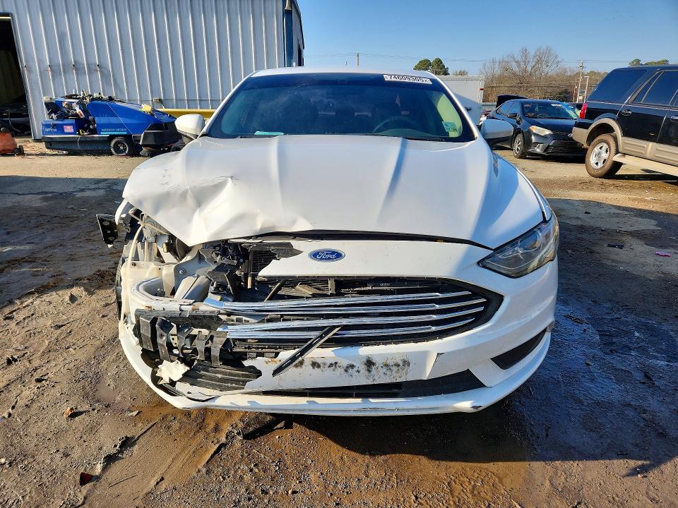 Photo 5 from auction – 2017 FORD FUSION with VIN 3FA6P0H78HR402910