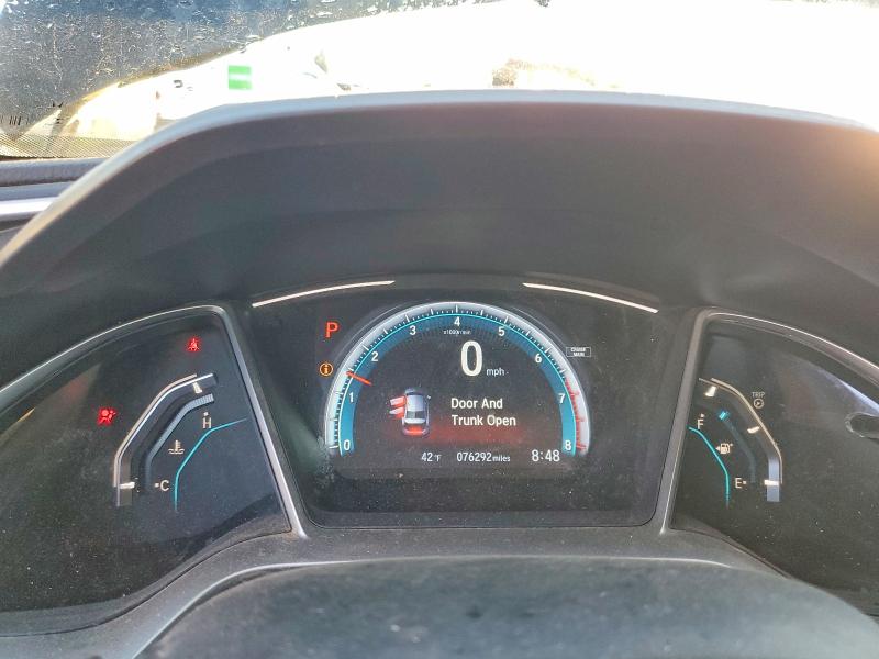 Photo 9 from auction – 2017 HONDA CIVIC EX with VIN 19XFC2F73HE201377