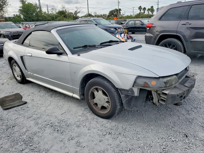 Photo 4 from auction – 2000 FORD MUSTANG with VIN 1FAFP4447YF221538