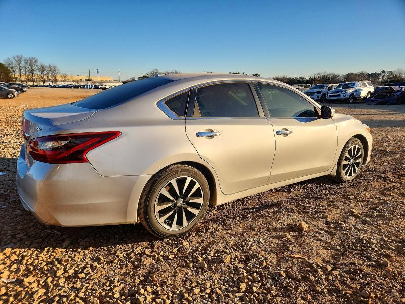 Photo 3 from auction – 2018 NISSAN ALTIMA with VIN 1N4AL3AP9JC138618