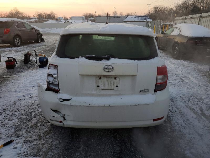 Photo 6 from auction – 2014 TOYOTA SCION XD with VIN JTKKUPB46E1045783