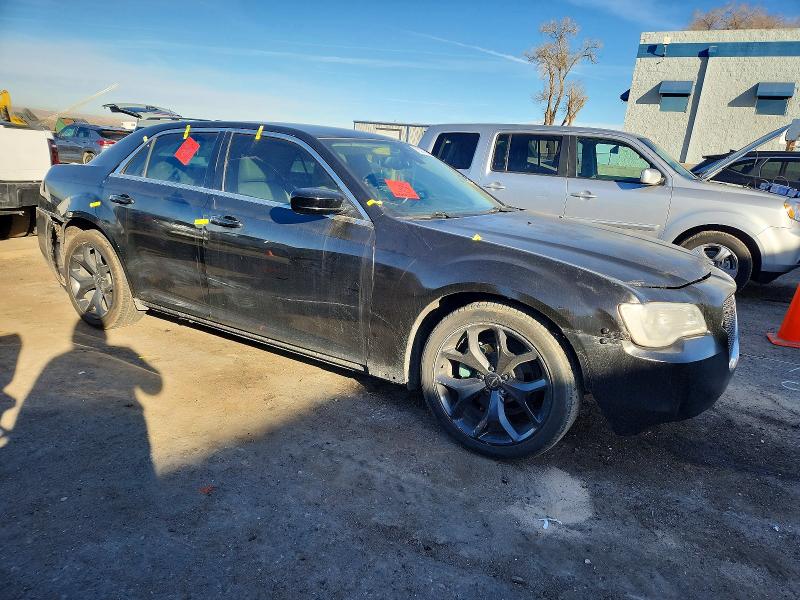 Photo 4 from auction – 2015 CHRYSLER 300 LIMITE with VIN 2C3CCAAG8FH766198