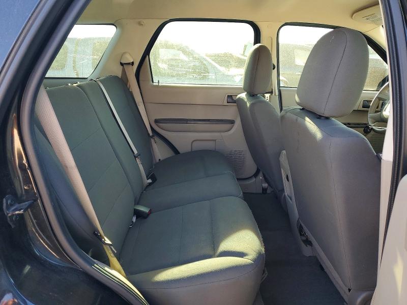 Photo 11 from auction – 2011 FORD ESCAPE XLS with VIN 1FMCU0C74BKC13000