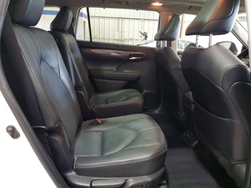 Photo 11 from auction – 2021 TOYOTA HIGHLANDER with VIN 5TDFZRBH2MS066446