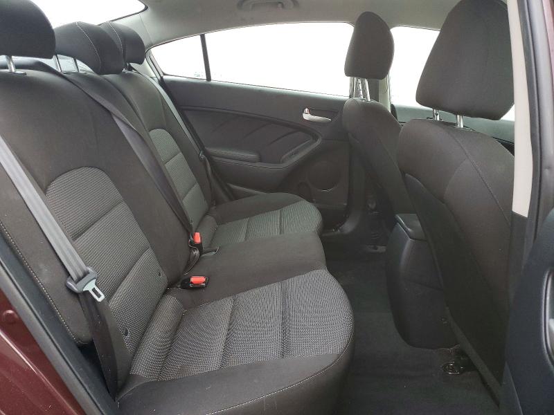 Photo 10 from auction – 2017 KIA FORTE LX with VIN 3KPFK4A70HE079888